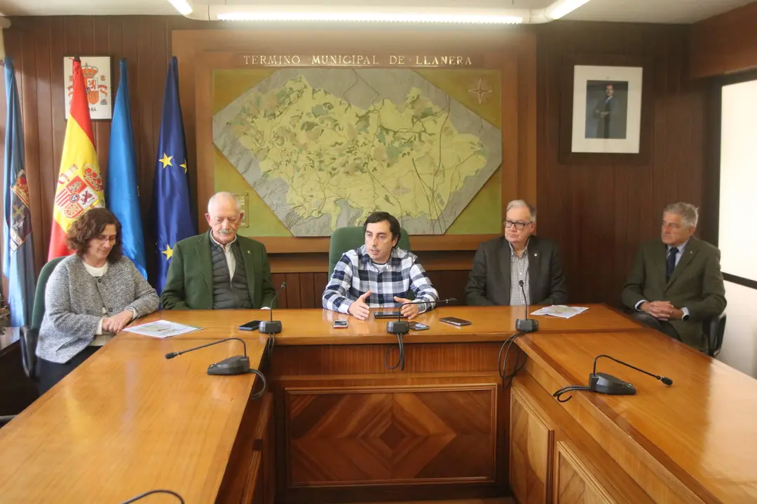 de izda a dcha Mamen Oliv&aacute;n, Ram&oacute;n Rodr&iacute;guez, Gerardo Sanz, Tom&aacute;s D&iacute;az y Juan Jos&eacute; Mangas