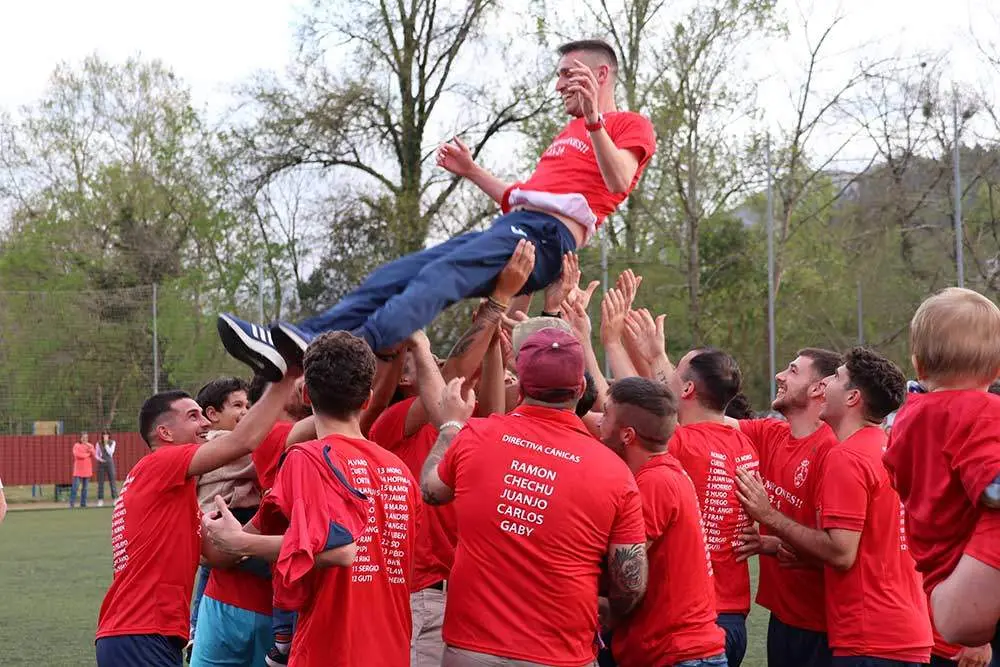 celebracion-ascenso-canicas-2024-12