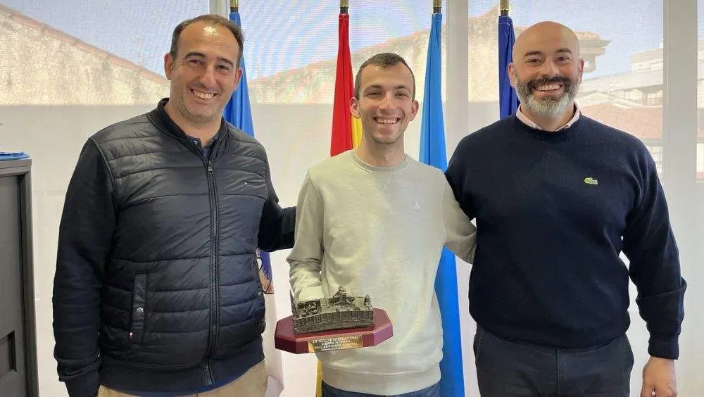 angel-vela-ayuntamiento-ribadesella