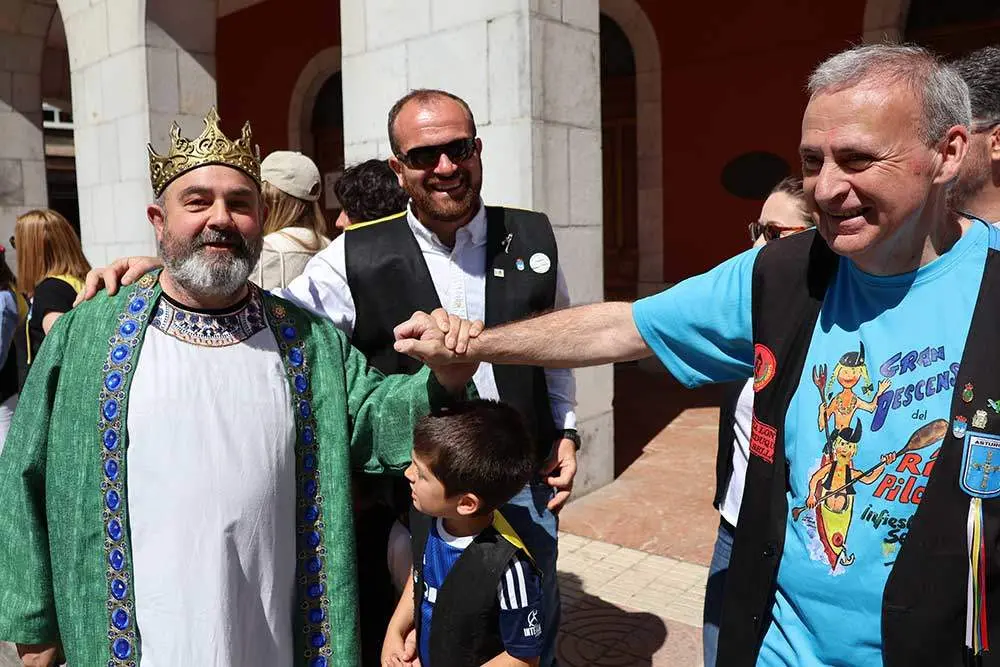 desfile-piraguas-infiesto-2024-04