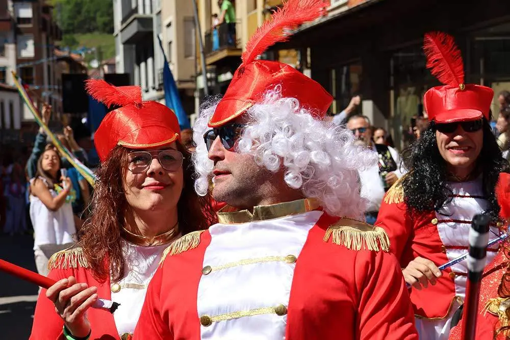 desfile-piraguas-infiesto-2024-08