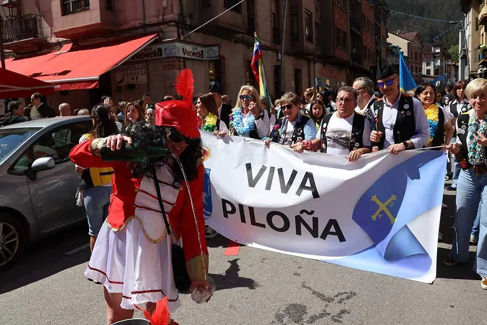 desfile-piraguas-infiesto-2024-12