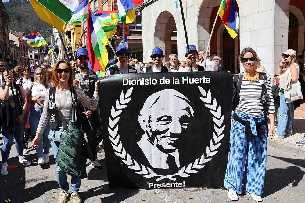 desfile-piraguas-infiesto-2024-32