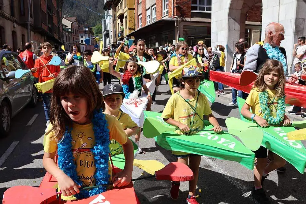 desfile-piraguas-infiesto-2024-53