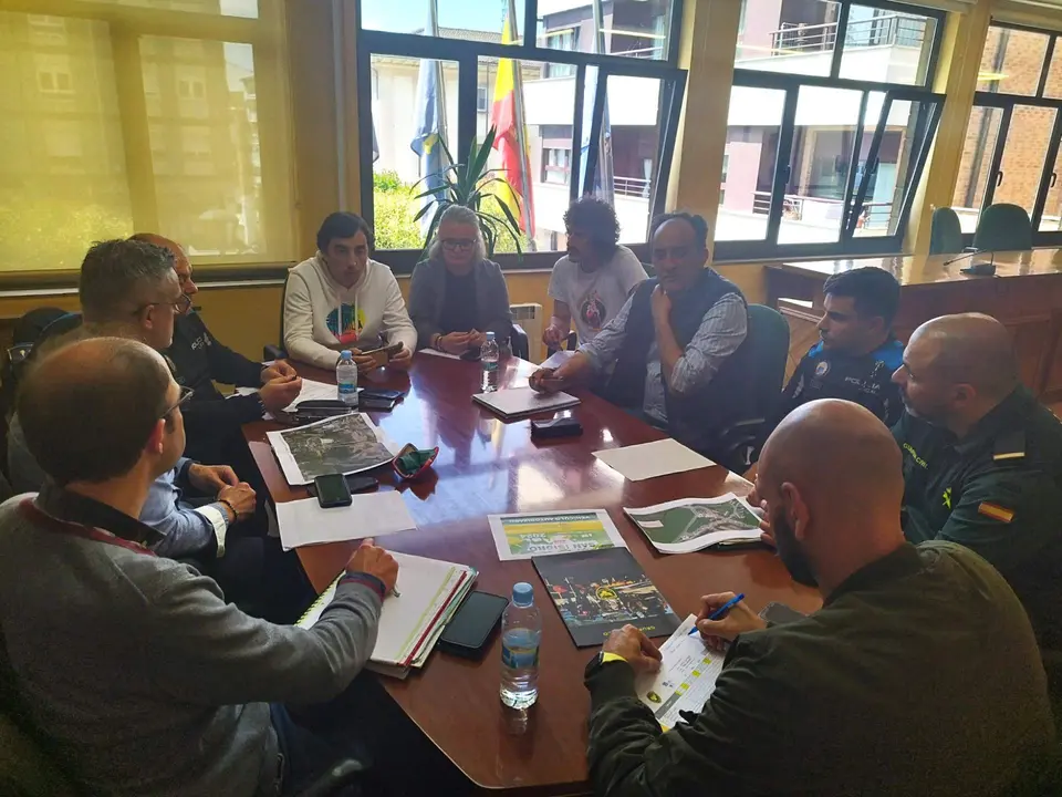 Un momento de la reuni&oacute;n de seguridad mantenida por los responsables