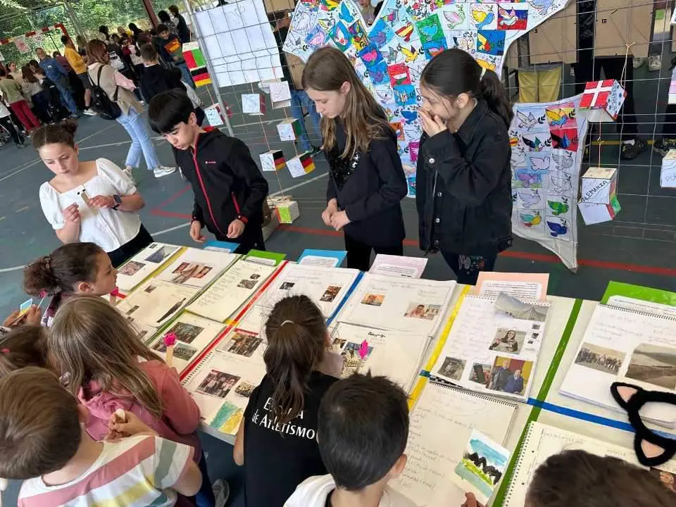 feria-arte-colegio-reconquista (32)