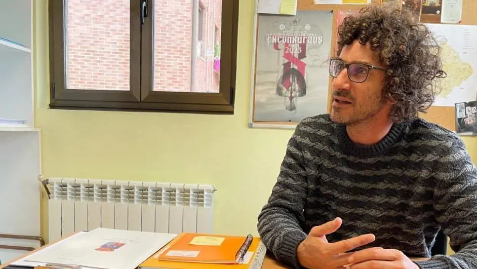 El concejal de cultura del ayuntamiento de Llanera, Iv&aacute;n P&eacute;rez