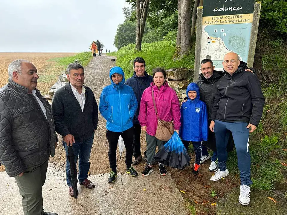 senda-huellas-la-griega-colunga