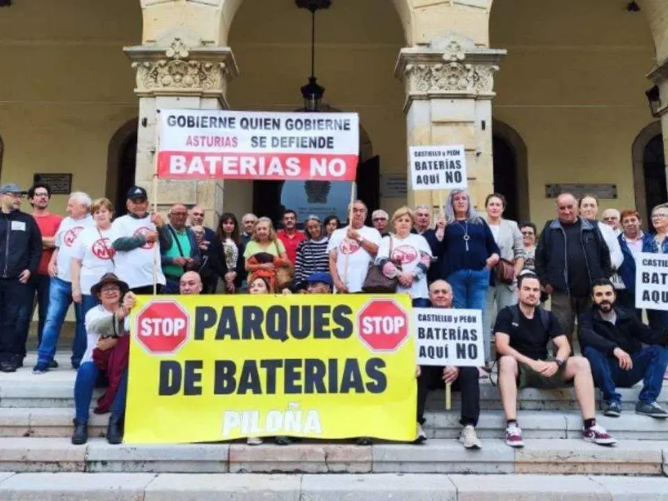 Manifestaci&oacute;n en Villaviciosa en contra de los parques de bater&iacute;as
