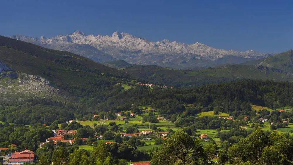 Vista de Posada desde la costa de Llanes.
Juanjo Arrojo