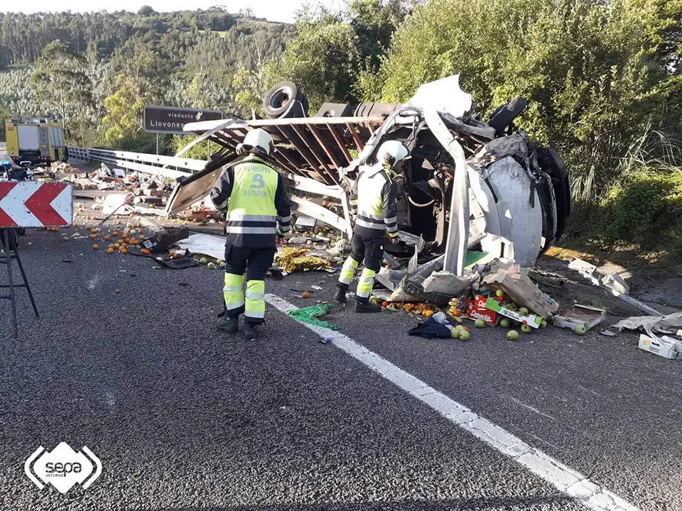 2024.08.17-ACCIDENTE-DE-TRAFICO-EN-COLUNGA-1