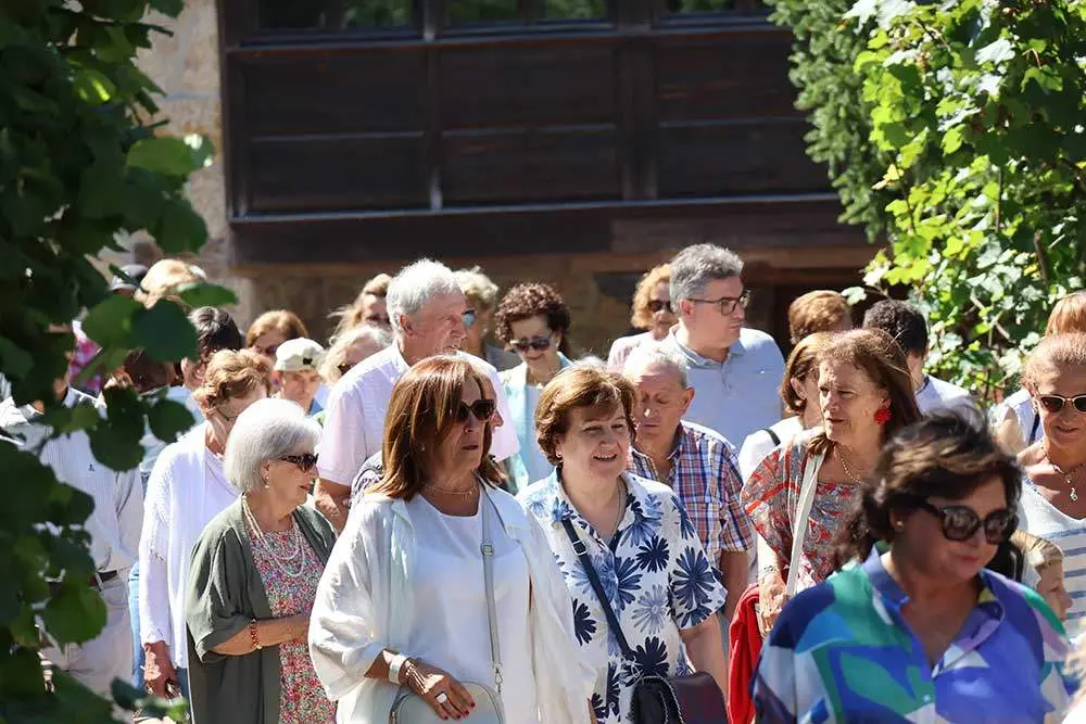 virgen-cueva-infiesto-2024-08