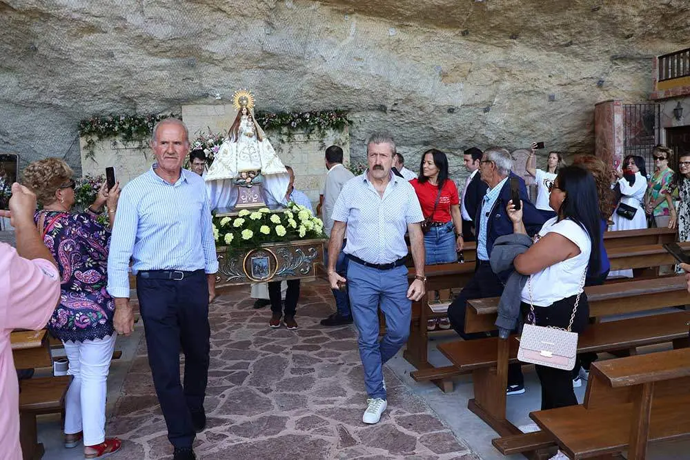 virgen-cueva-infiesto-2024-018