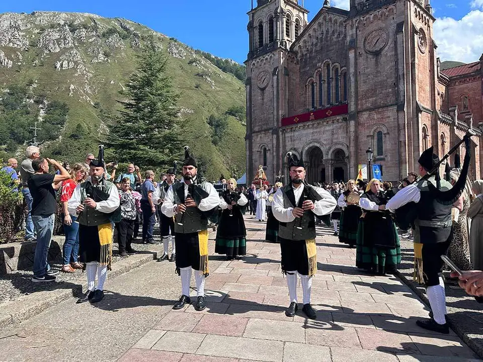 dia-asturias-covadonga-2024-047