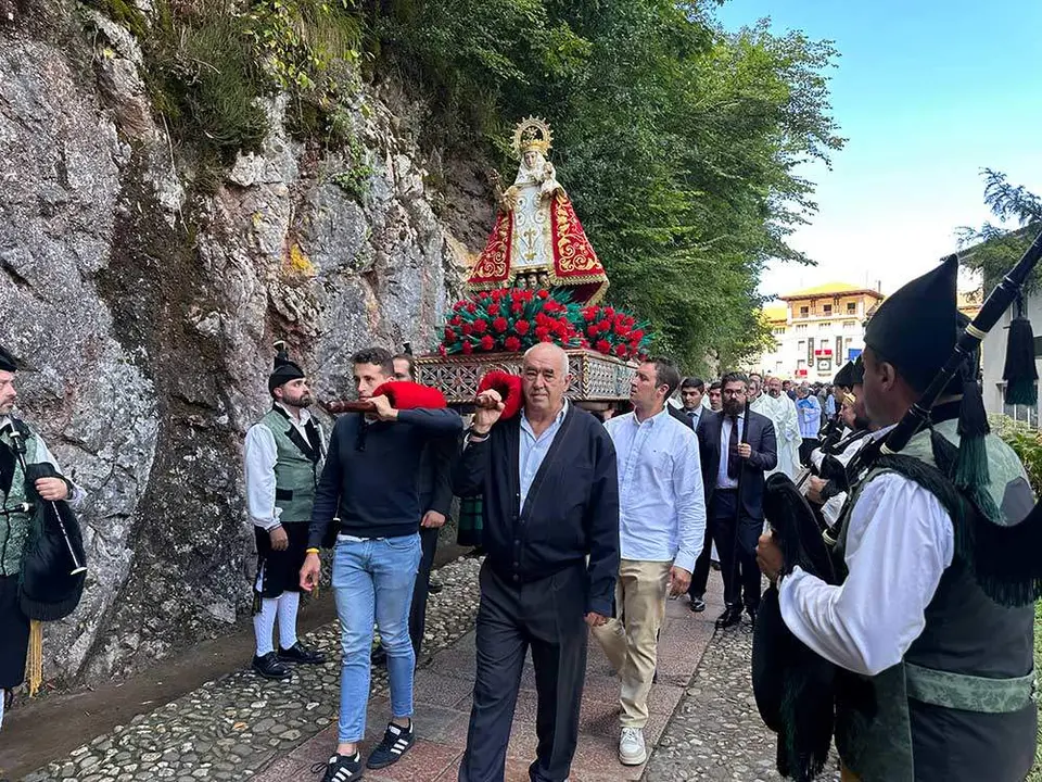 dia-asturias-covadonga-2024-060