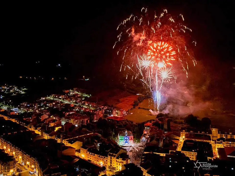 fuegos-pregon-portalina-xurde-margaride