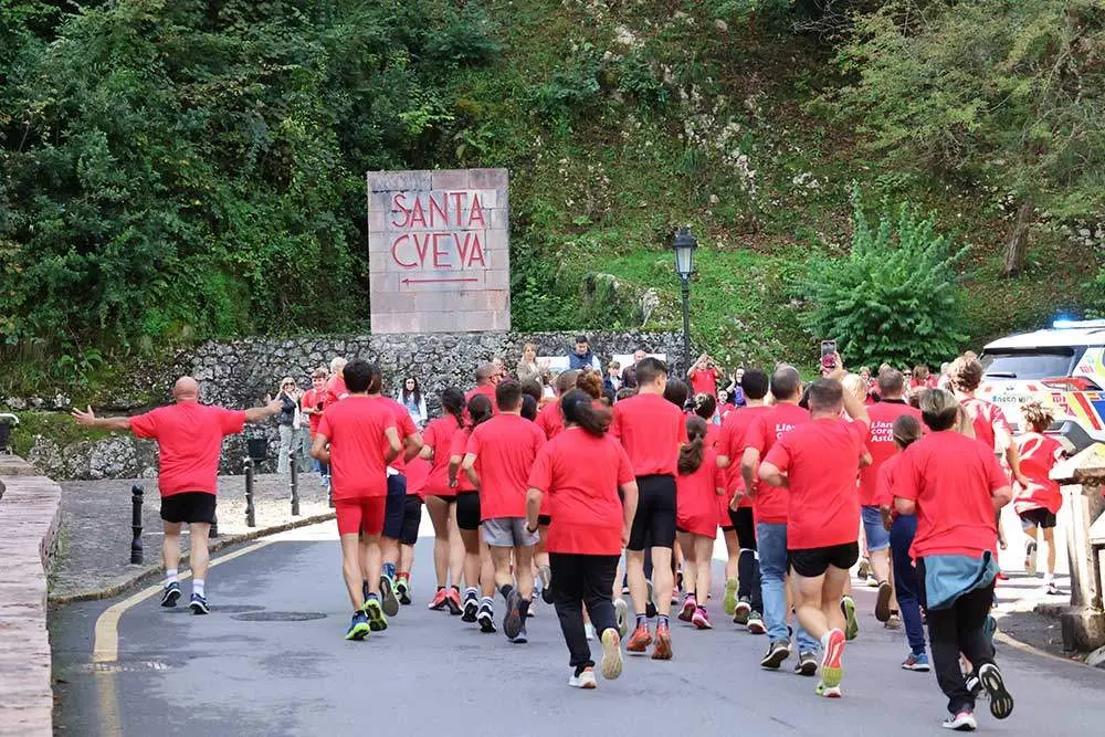 llanera-ofrenda-covadonga-012