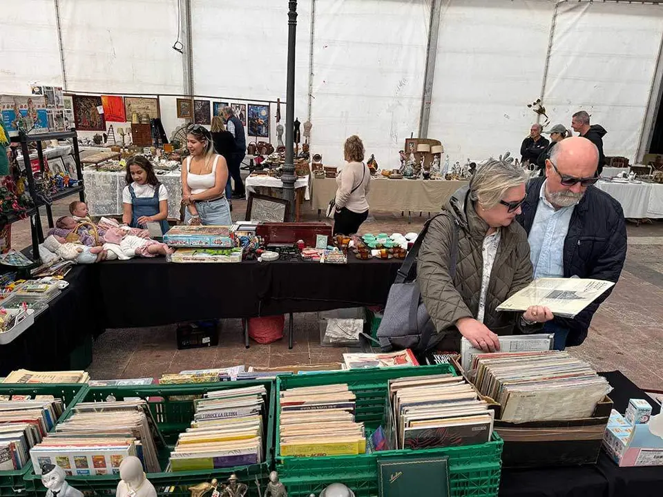 antiguedades-cangas-onis-octubre-2024-02