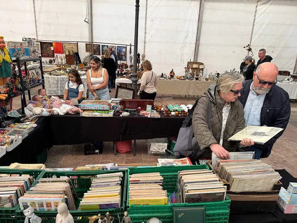 antiguedades-cangas-onis-octubre-2024-11