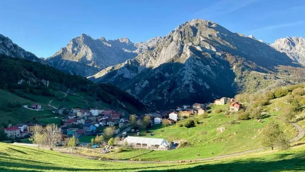 sotres-pueblo-ejemplar-2