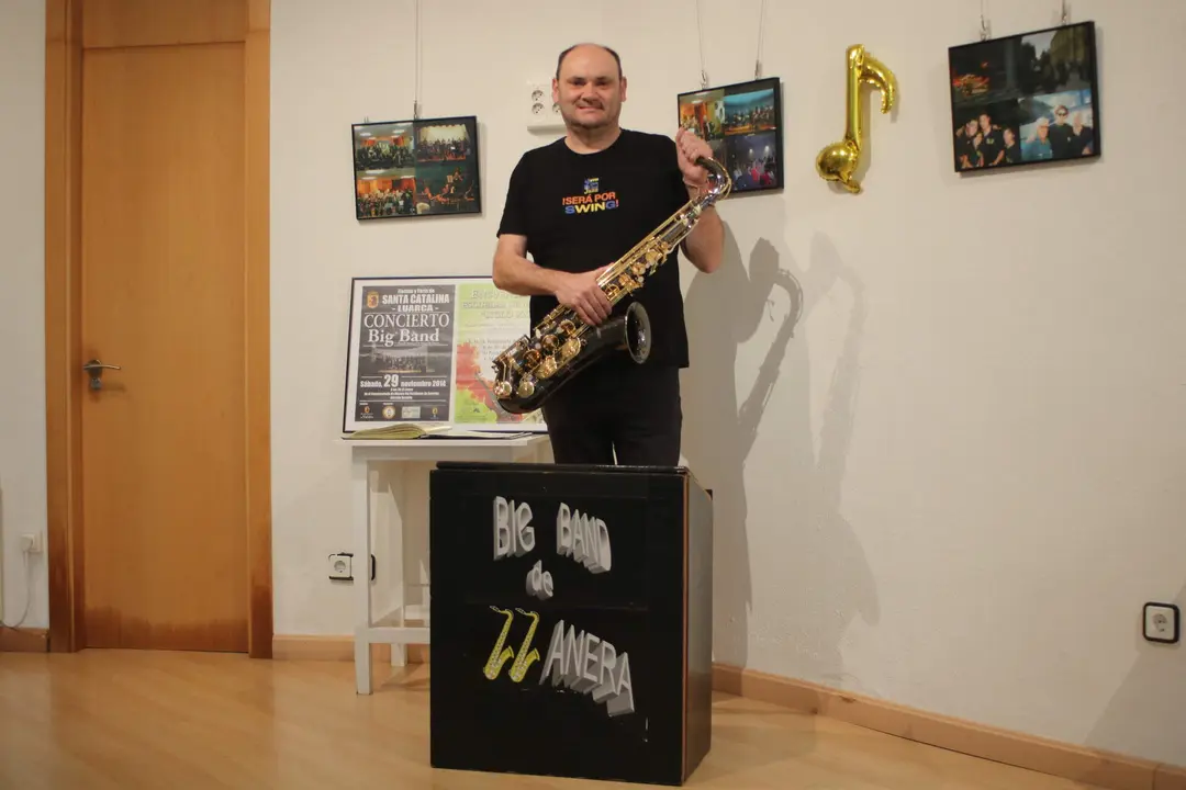 Baldomero Guti&eacute;rrez, en la exposici&oacute;n de la Casa de Cultura de Posada