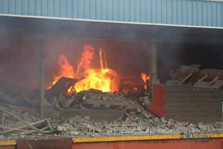 incendio-poligono-silvota-llanera-31