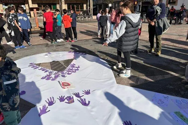 violencia-mujer-acto-cangas-onis-4
