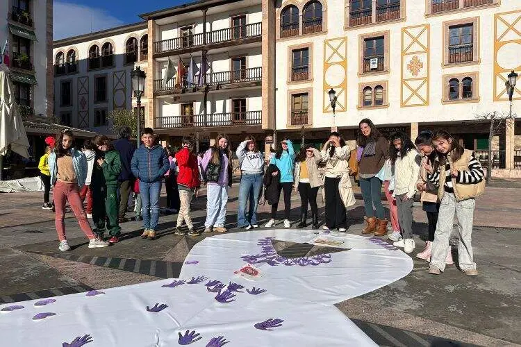 violencia-mujer-acto-cangas-onis-10