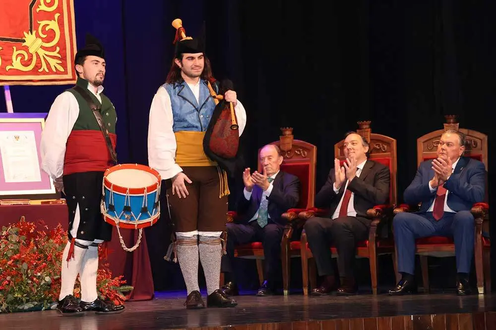 tuya-estrada-medalla-imperial-villaviciosa-09