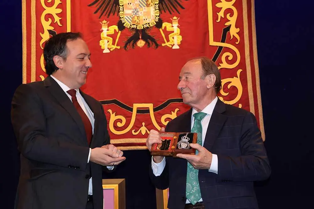 tuya-estrada-medalla-imperial-villaviciosa-014