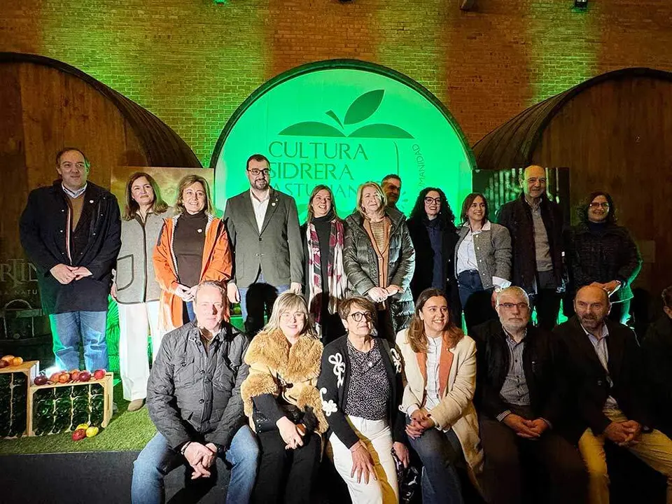 celebracion-cultura-sidrera-llagar-cortina-01