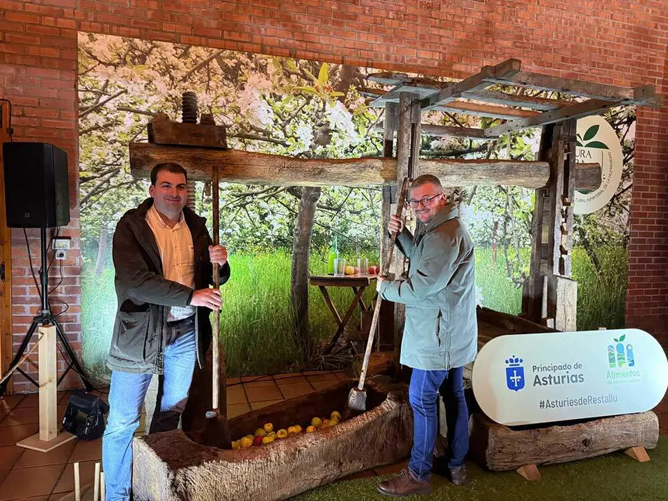 celebracion-cultura-sidrera-llagar-cortina-08