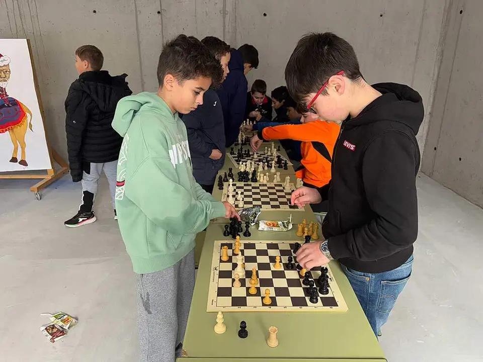 mercadillo-ies-rey-pelayo-01