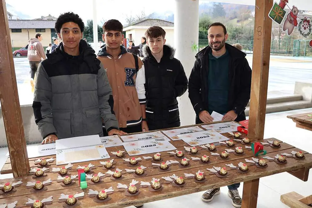 mercadillo-ies-rey-pelayo-010