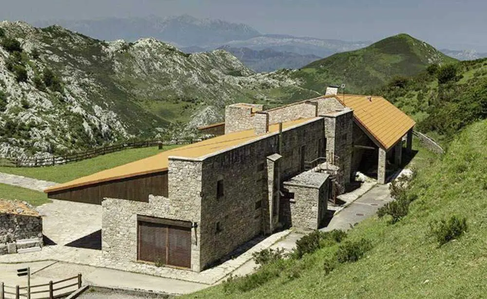 Centro-de-visitantes-Pedro-Pidal