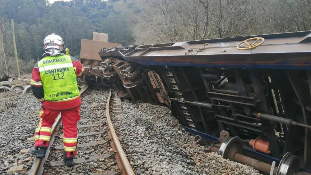 descarrila-tren-cabezon-ribadesella