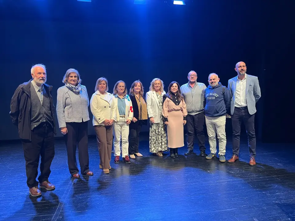 En la imagen, miembros de los distintos equipos directivos del Centro desde su inauguraci&oacute;n