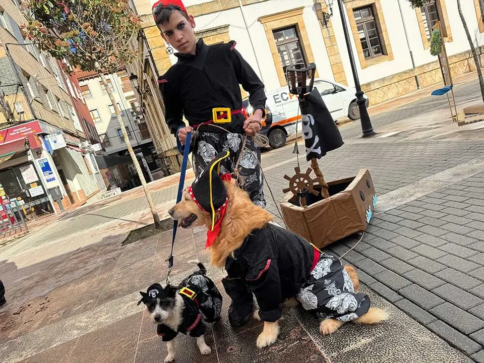 carnaval-mascotas-cangas-onis-2025-029