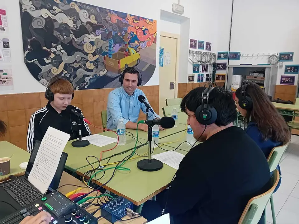 radio-arbolin-rey-pelayo-02