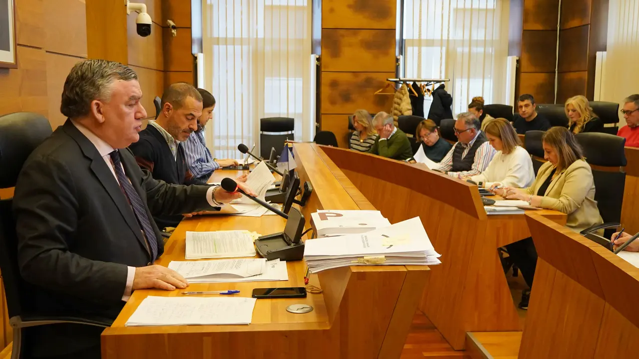 Un momento del pleno del mes de marzo del Ayuntamiento de Siero