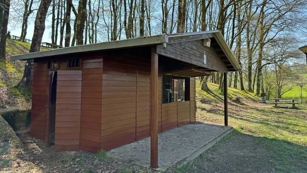 bar-area-recreativa-paraes-nava