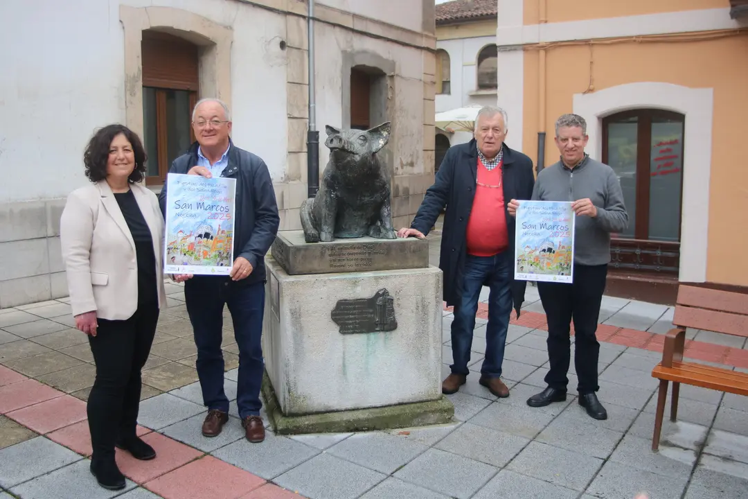 A la izda, Mar&iacute;a Luisa Fonseca, concejala de festejos de Nore&ntilde;a; Alfonso Jaquete, Presidente de la Orden del Sabadiego; Miguel &Aacute;ngel Fuente, Presidente Fundador de la Orden y Miguel Cuesta Viso
