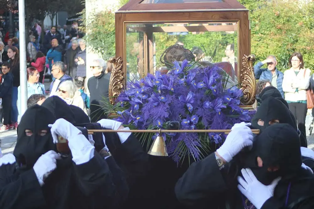 cristo-yacente-lugones-2025-03