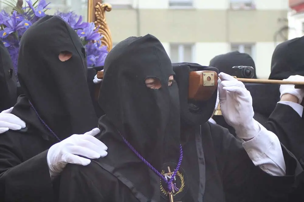 cristo-yacente-lugones-2025-030