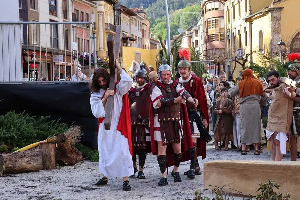 via-crucis-infiesto-2025-010