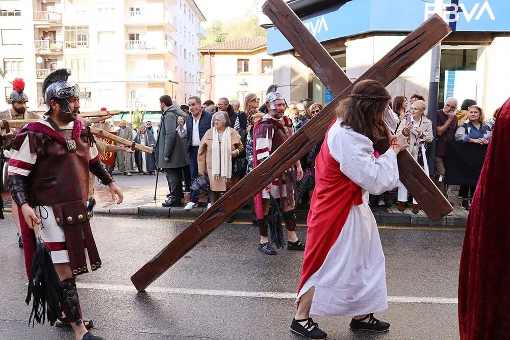 via-crucis-infiesto-2025-015