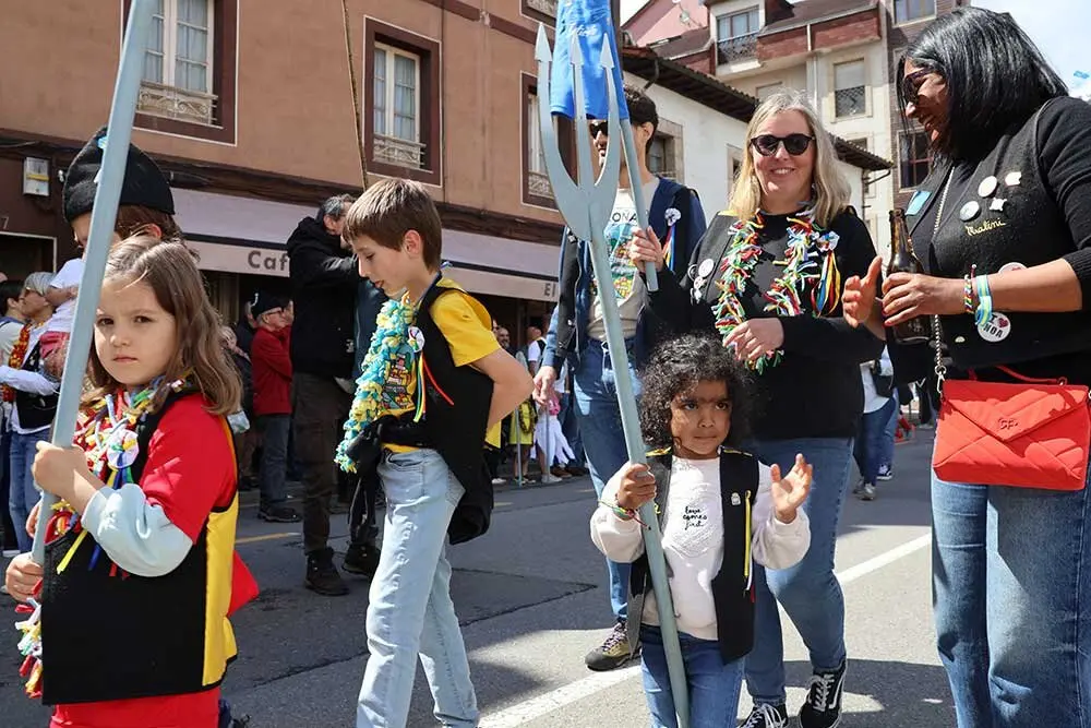 desfile-infiesto-descenso-pilona-07