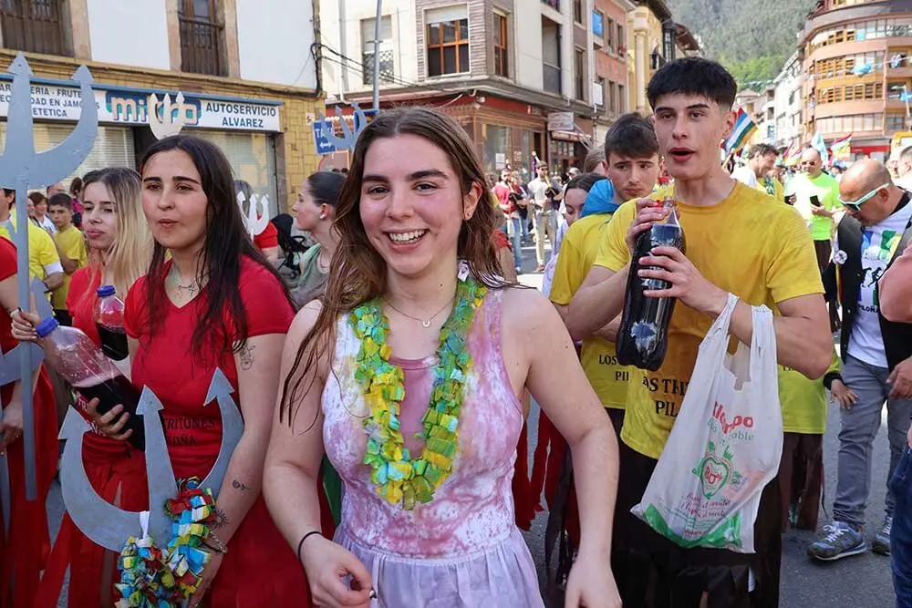 desfile-infiesto-descenso-pilona-016