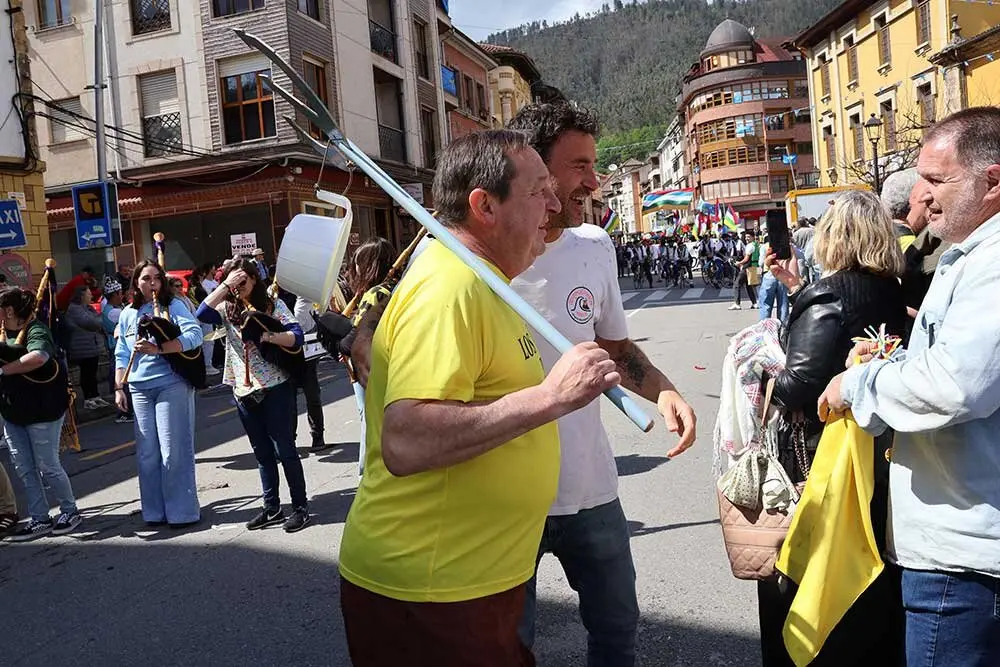 desfile-infiesto-descenso-pilona-017