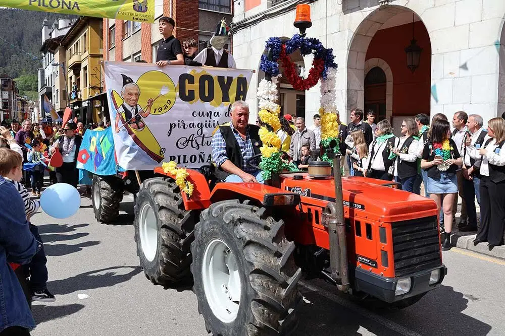 desfile-infiesto-descenso-pilona-019